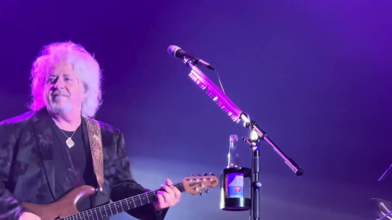 @TOTO  “I’LL Be Over You”