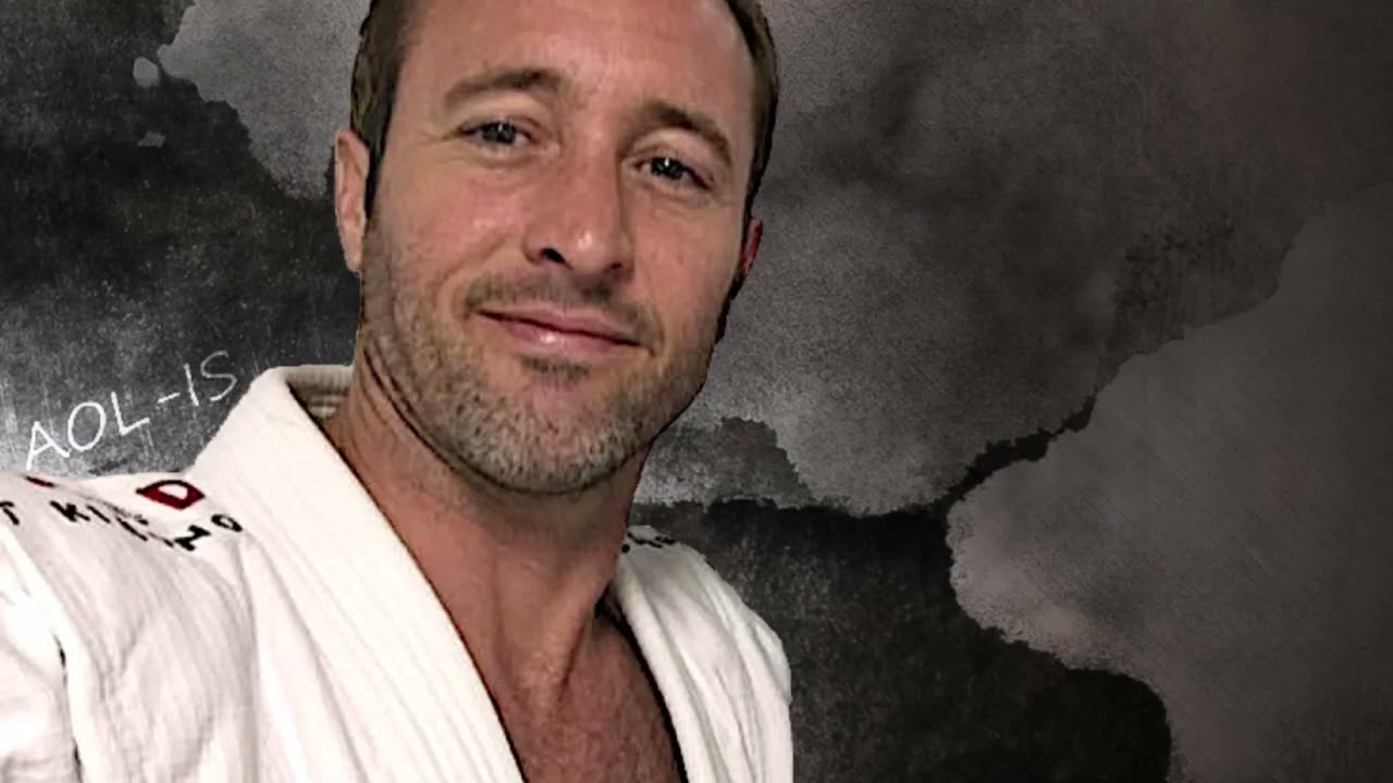 ALEX O'LOUGHLIN - 158