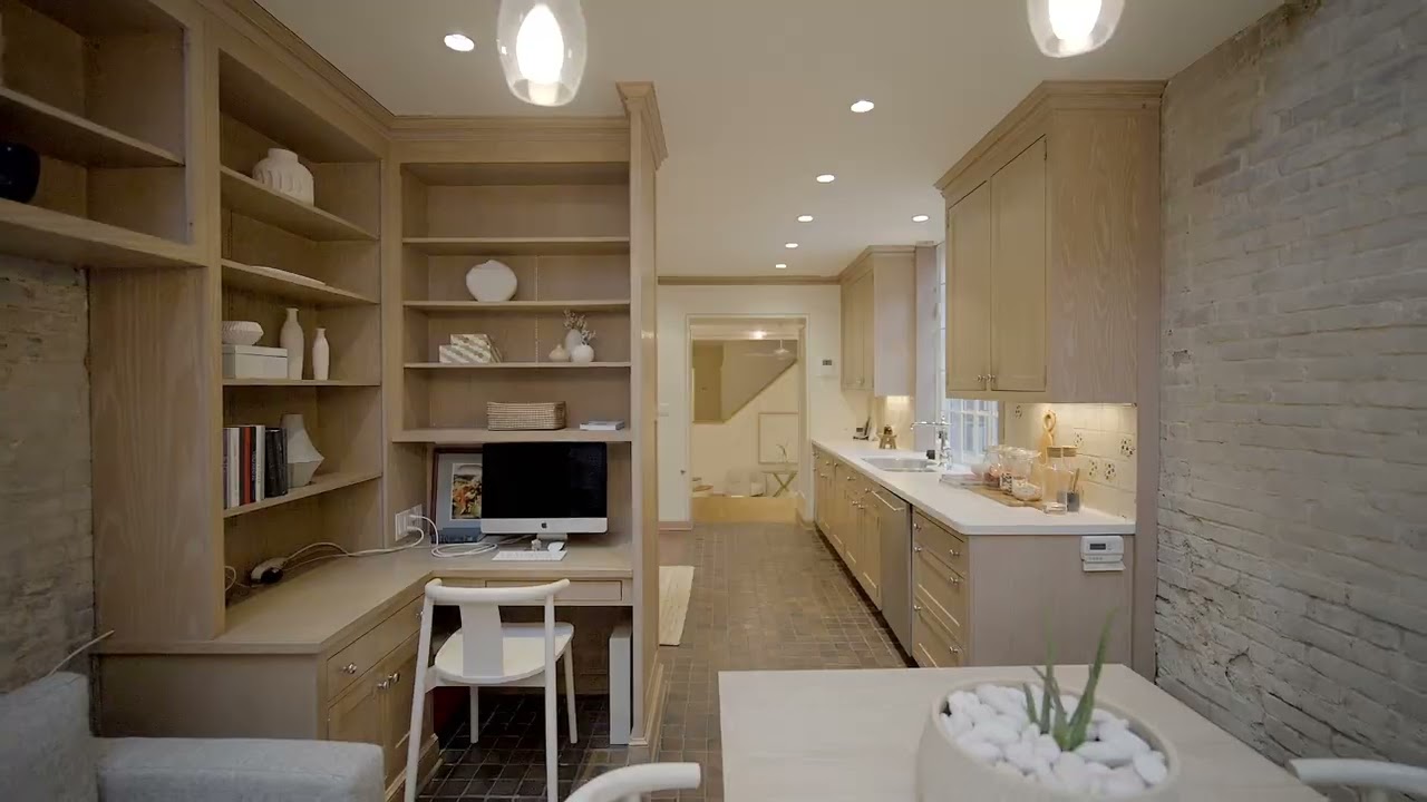 126 West 78th Street Video Tour oxpnq0ecaq7r5q0sglfky93rzc5p