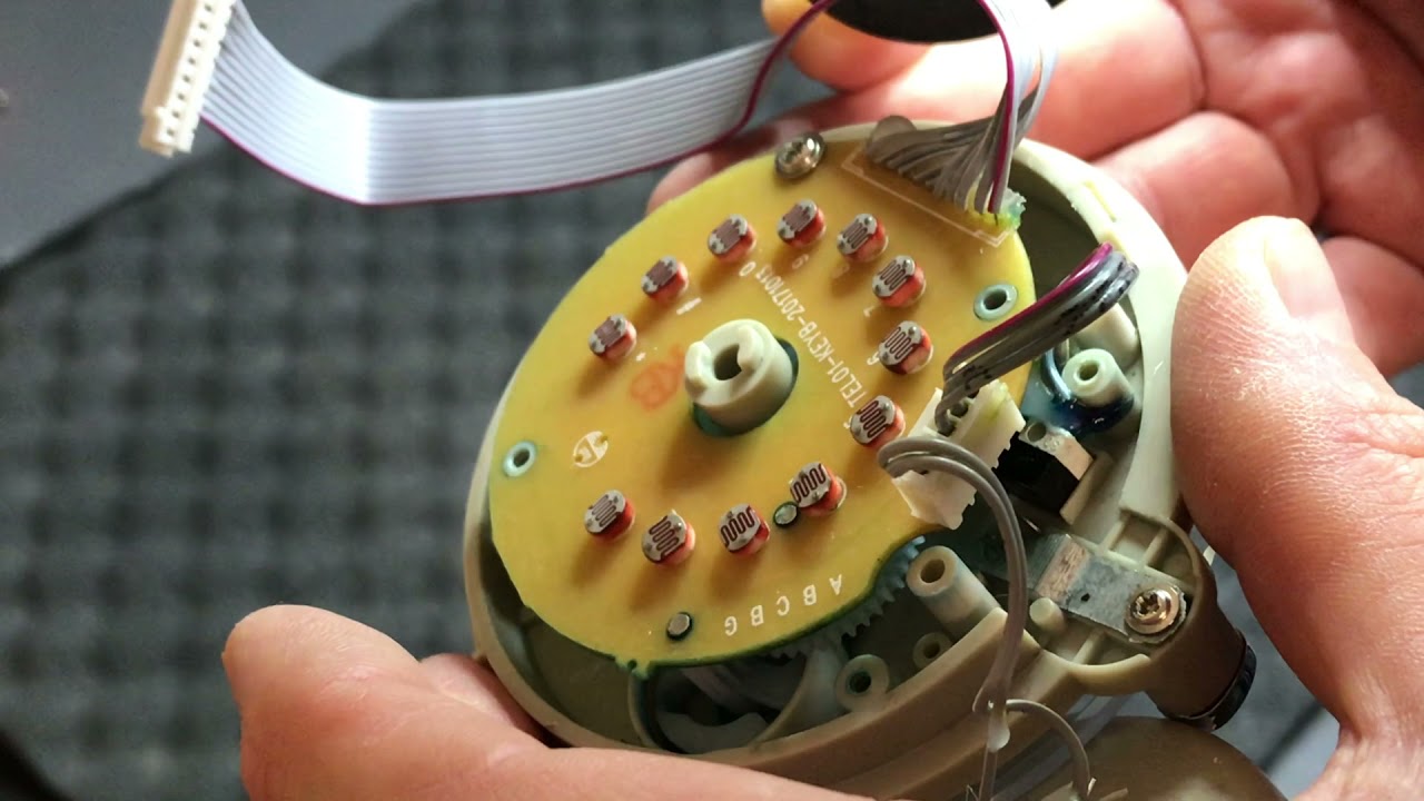 Building a MP3 and WAV player from a vintage rotary dial telephone