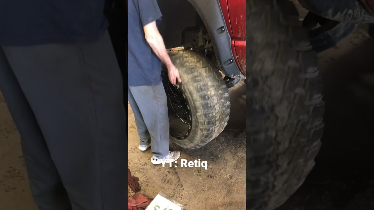 Wheels ready to fall off😱 wheel bearing was smoked!