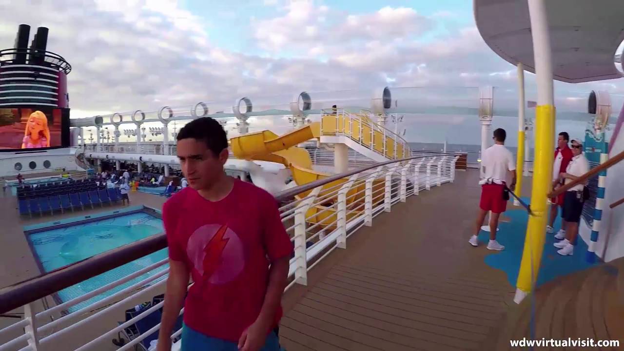 Disney Cruise Line - Dream - Enchanted Garden to Aquaduck