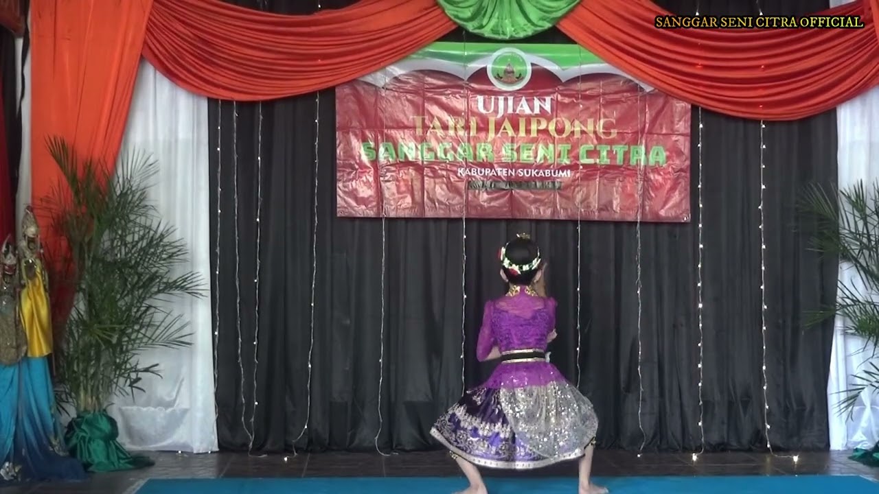 SALSABILA ANDRIANI  SENGGOT  EVALUASI TARI JAIPONG DASAR 1