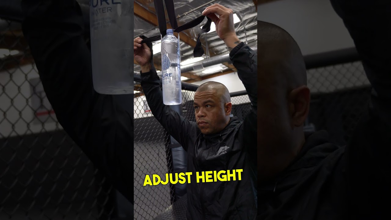 Turn a WATER BOTTLE Into Your Training Partner! #boxing #slipbag #training #diy