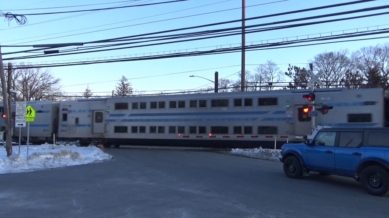 LIRR 5004 C3 Double Decker to Long Island City - Grand Ave Railroad Crossing - Lindenhurst, NY