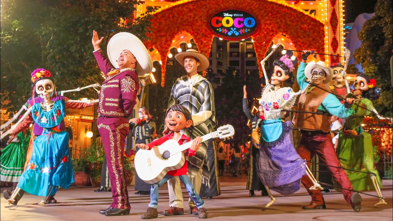 FULL Coco Musical Celebration 2019 Show at Disney California Adventure! | Halloween Time @Disneyland