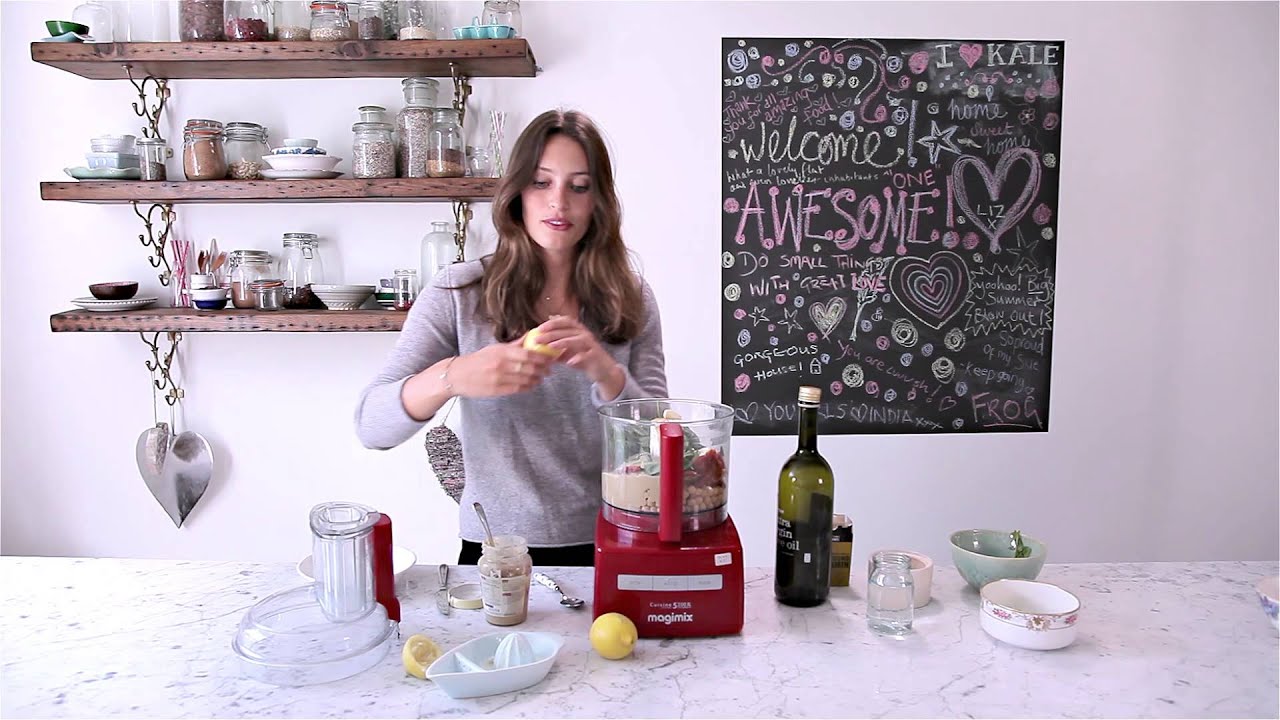 Deliciously Ella Sun-Dried Tomato and Basil Hummus