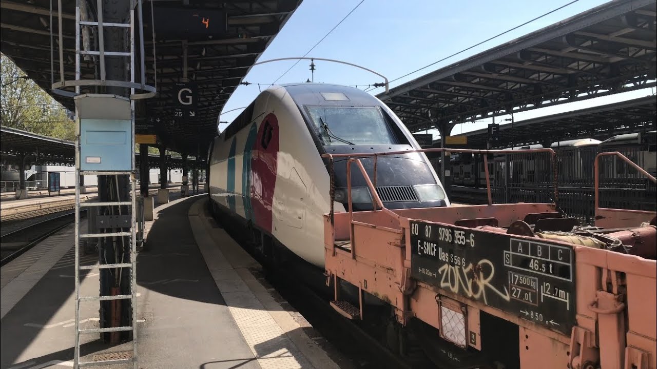 Départ d’un BB26000 + TGV OUIGO d’Espagne et arrivée d’un BB22200 + TGV OUIGO d’Espagne à Paris est