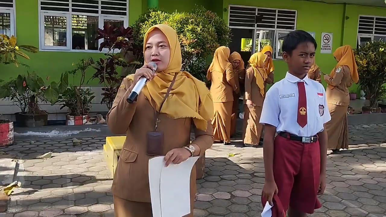 Penyerahan Hadiah Para Juara || SDN 1 KARANGHARJO 