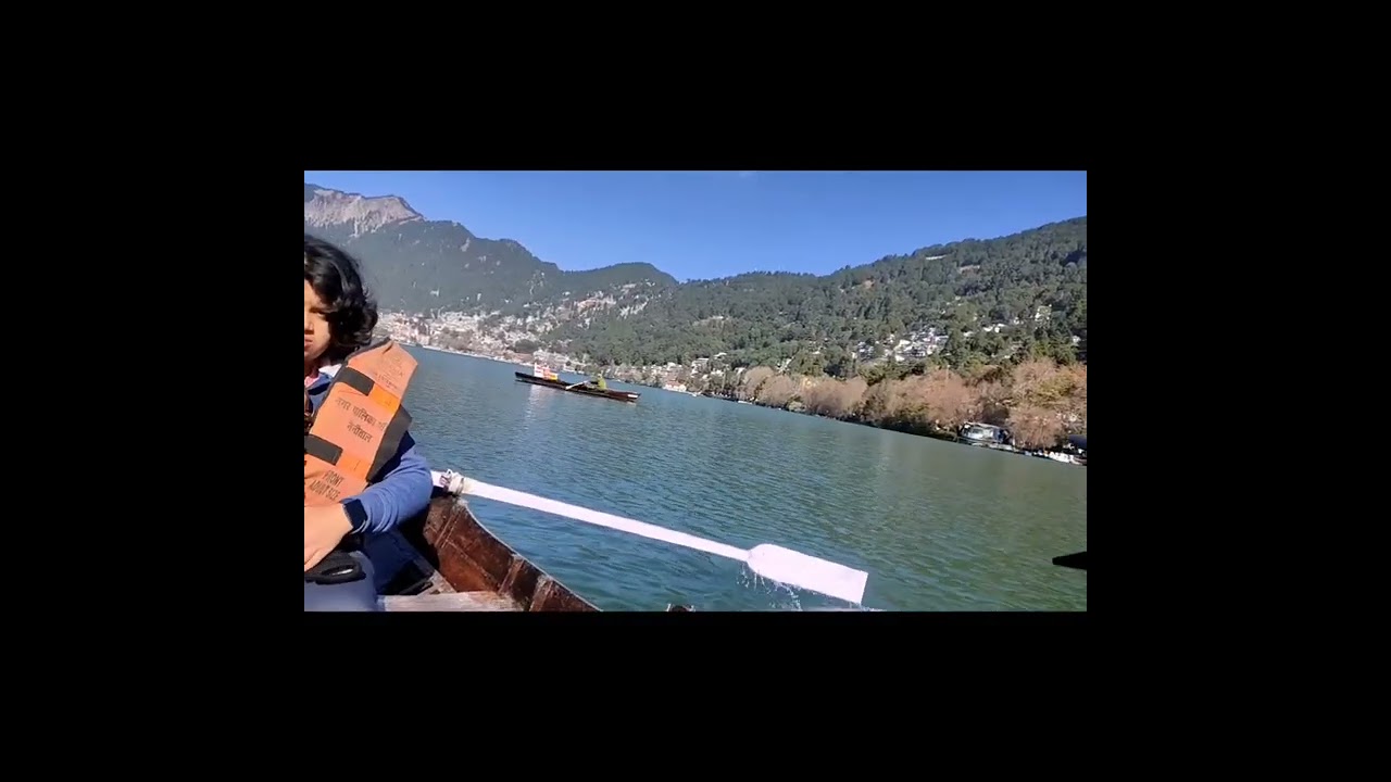Naini lake during day vs. night