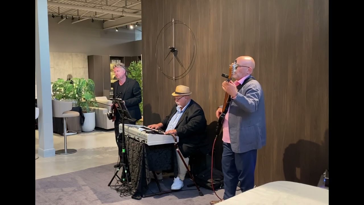 “Masquerade” (George Benson) — Smooth Jazz Violin Trio Cover