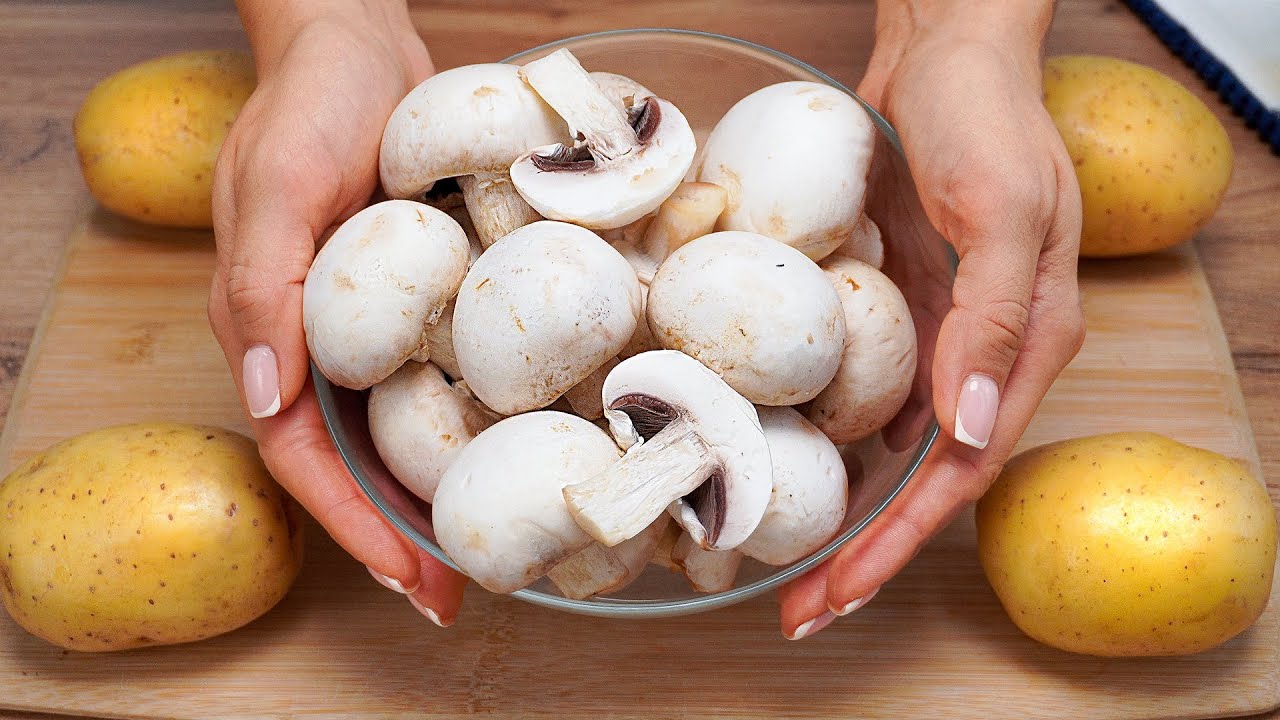 Dieses Rezept sollte JEDER kennen! Unglaublich leckere gebackene Kartoffeln mit Pilze! Abendessen