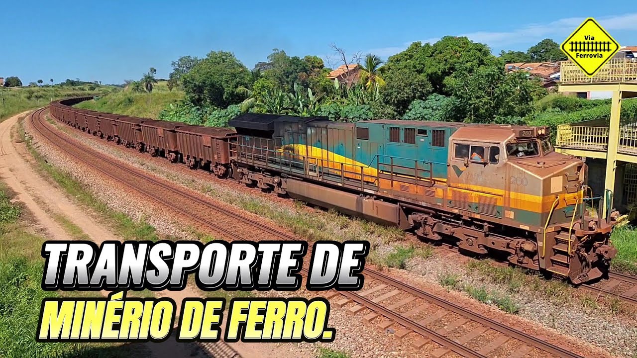 Transporte de minério na Estrada de Ferro Carajás.