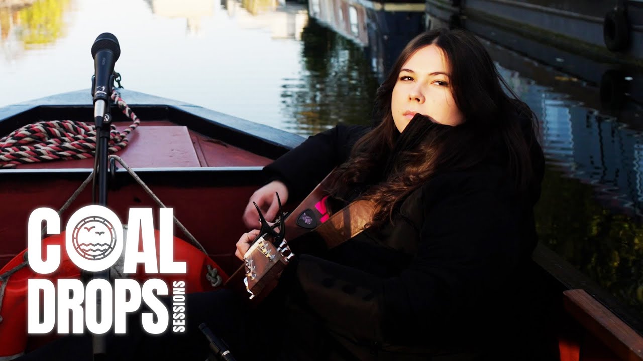 Gigi Perez - Sailor Song (Live) | Coal Drops Sessions