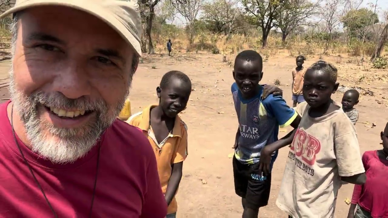 Pinchamos pero llegamos al pozo de Maboric en Rumbek Sudán del Sur 