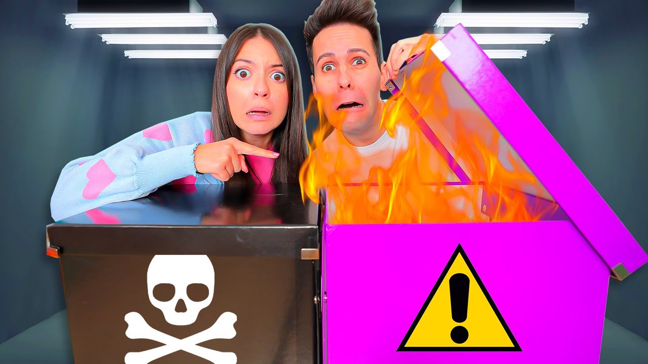 LE SCATOLE DECIDONO LA NOSTRA VITA PER 24 ORE!! ☠️