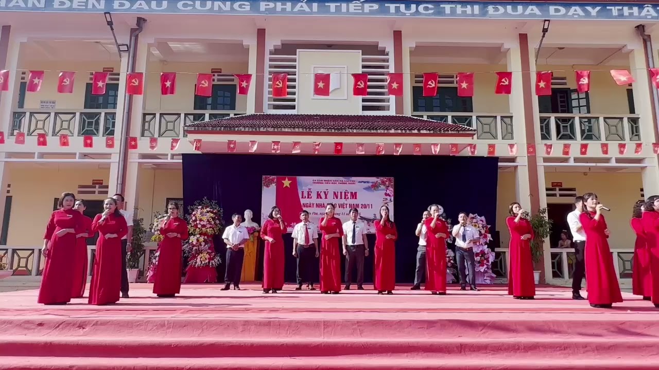 Kỉ niệm ngày nhà giáo VN 20/11/2025 tại trường TH Thống Nhất cùng đồng nghiệp