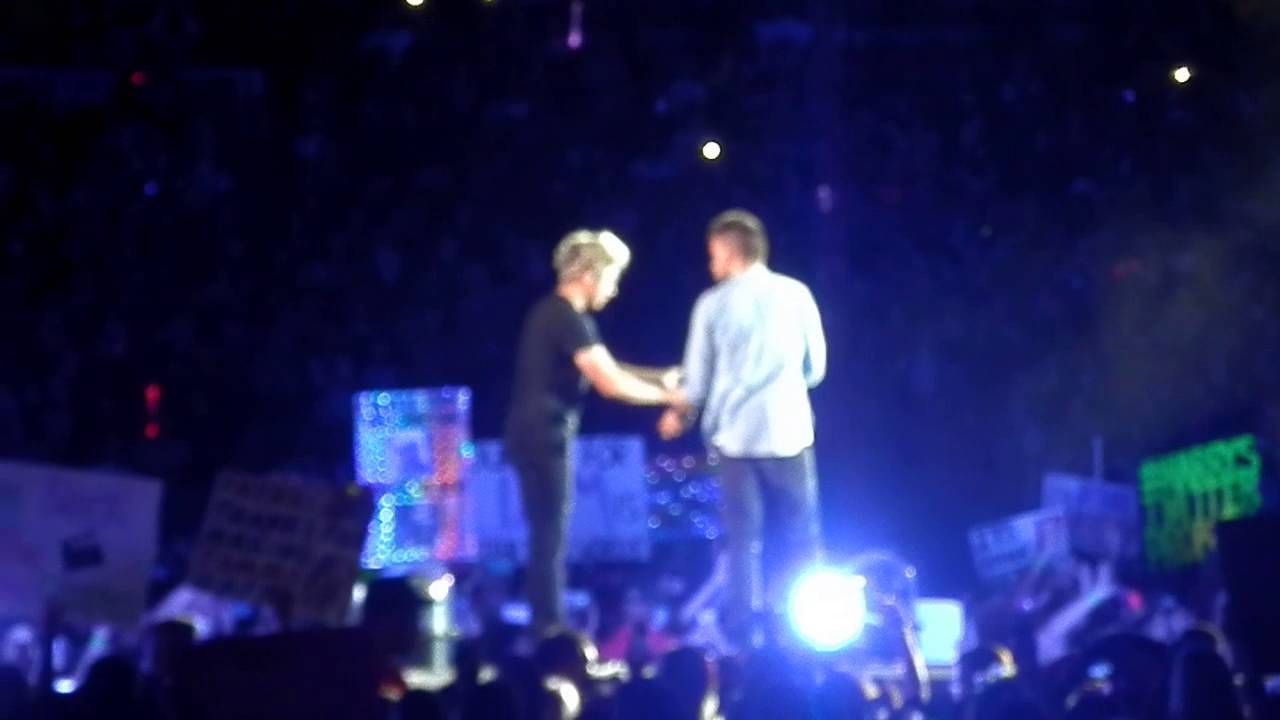 One Direction - Story Of My Life (Live in Baltimore)