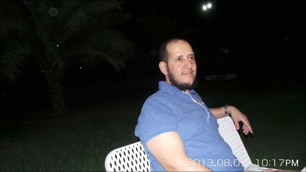 أجاب دمعي وما الداعي سوى طلل ---المتنبي
