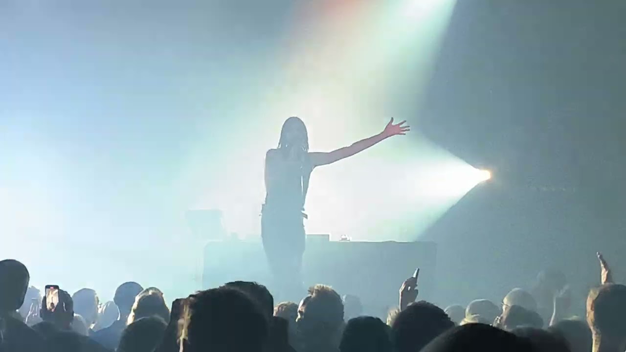 Ultra Sunn - Night is Mine (live @ Botanique, Brussels, 1.6.2024)