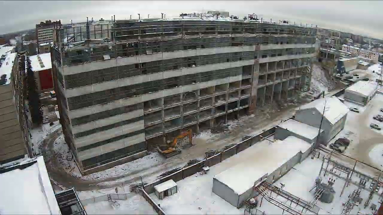 Parking Complex Demolition in Narva - Beginning of a New Car Park