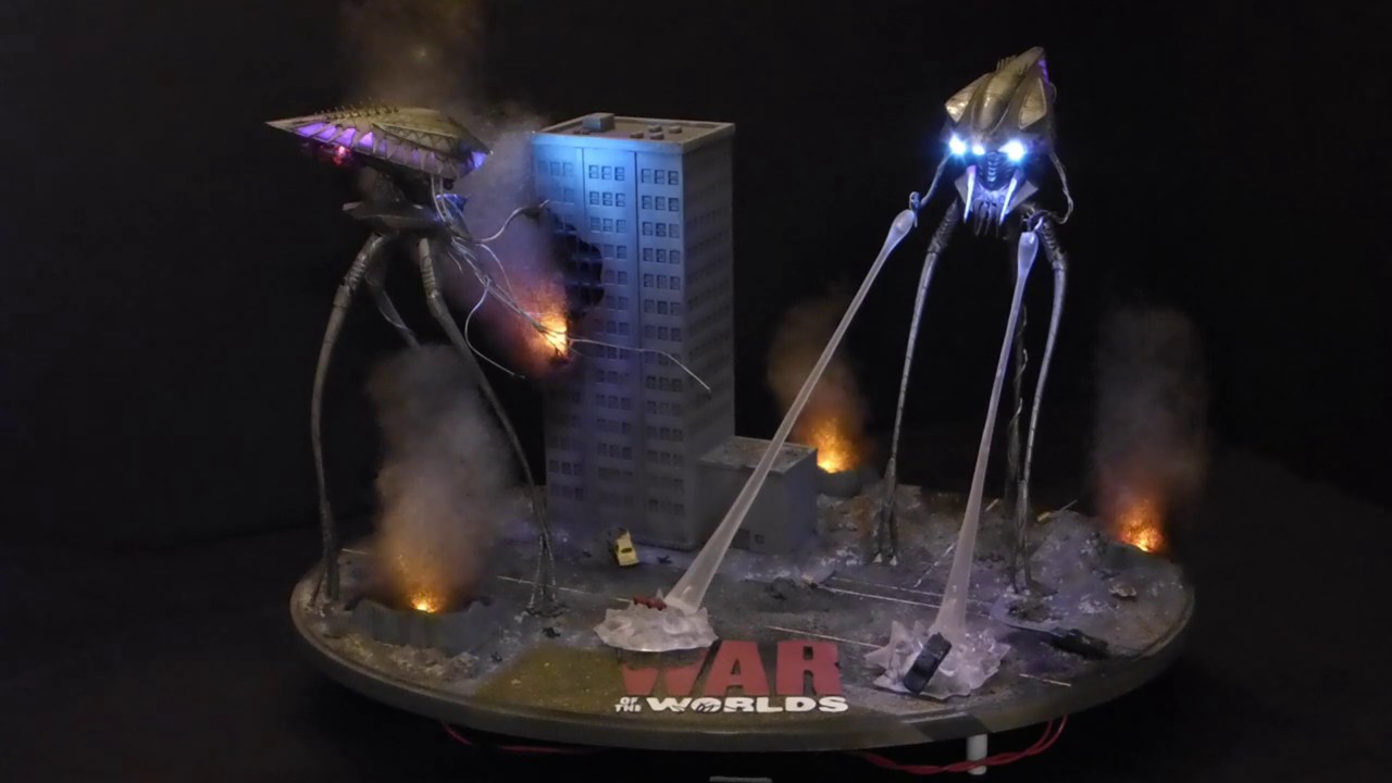2005 Tripod Attack diorama Completed by Stan Koziol