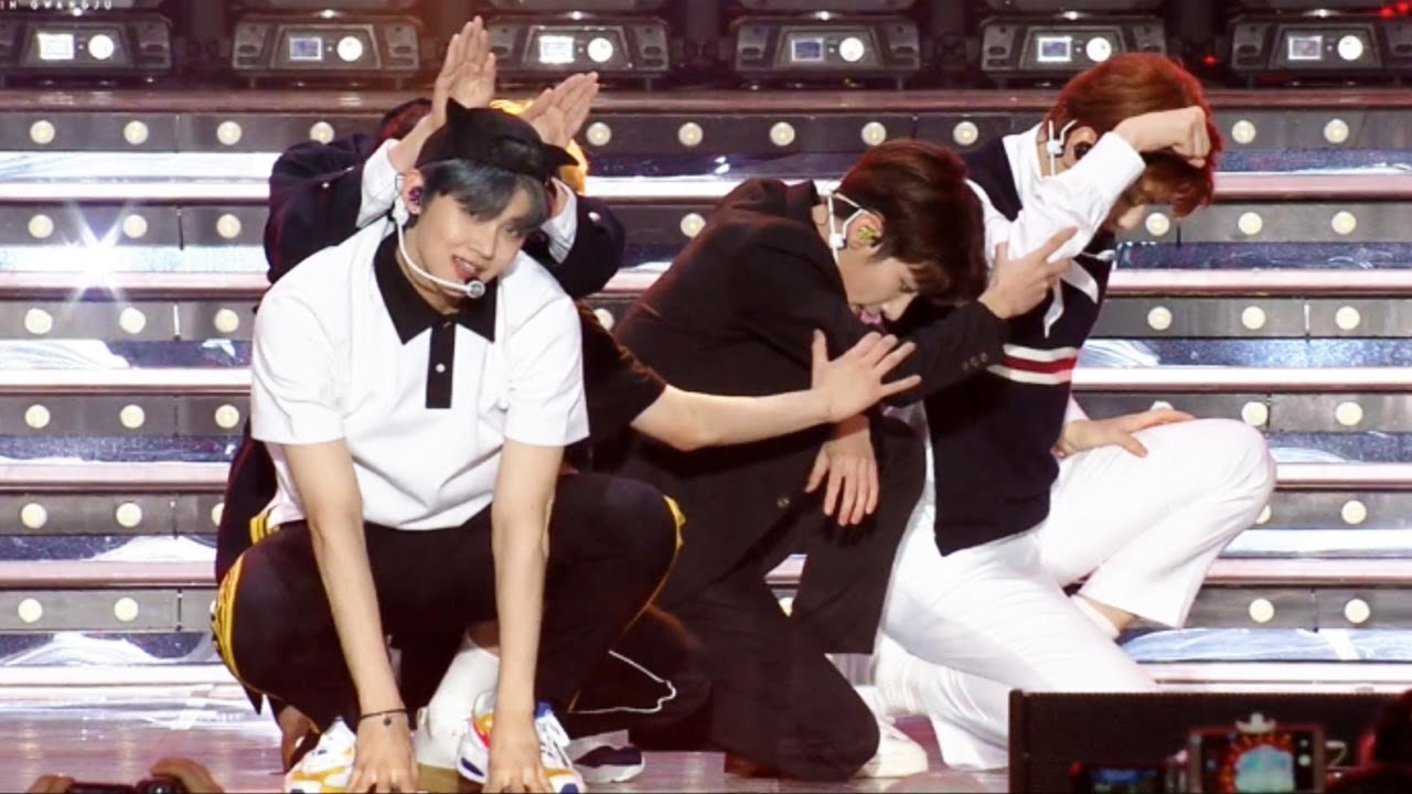 TXT (завтра вместе) - Cat & Dog @SUPER CONCERT 20190505