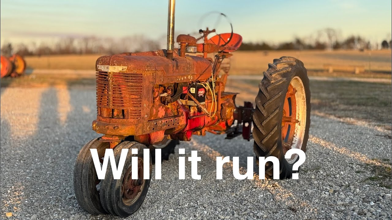Ремонт старого комбайна Farmall H.