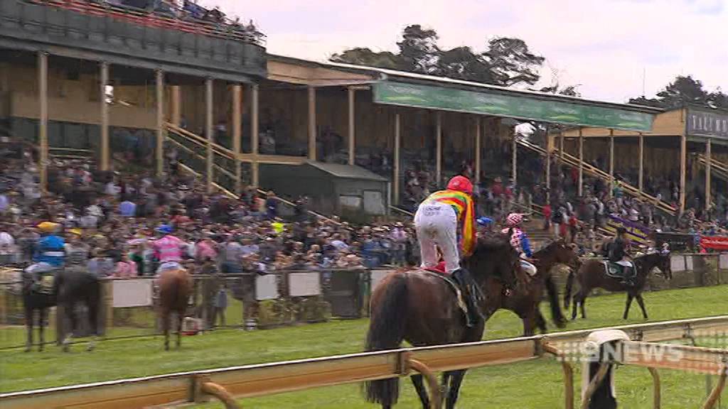 Oakbank Tradition | 9 News Adelaide