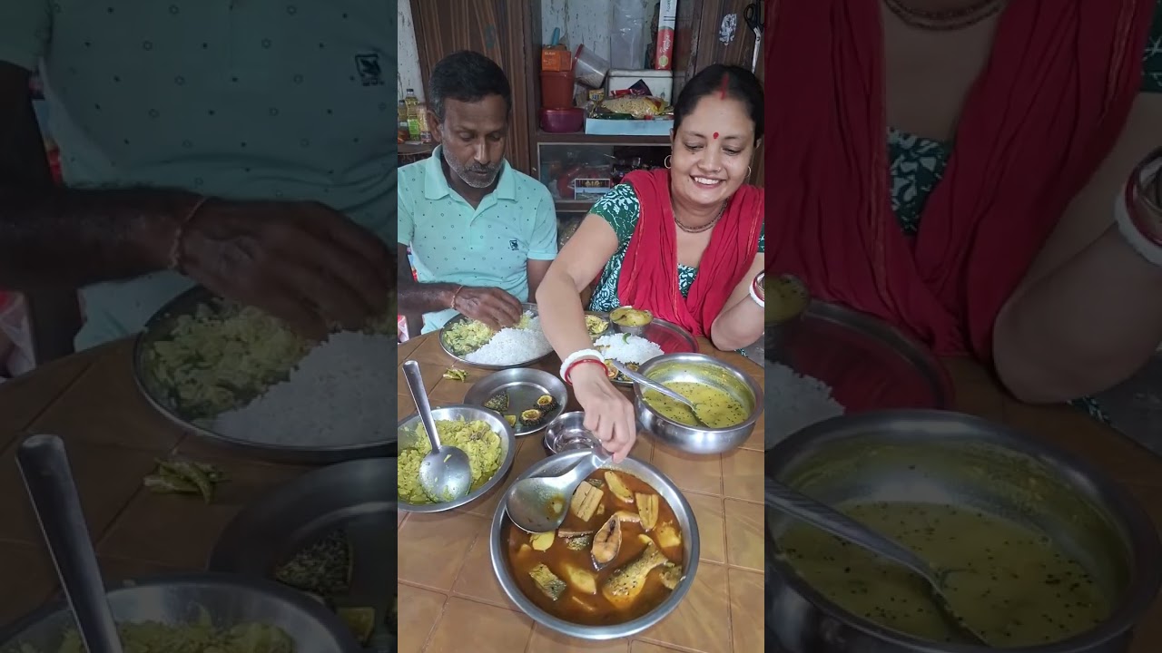 তোমরাই বলো এটা কি লারকা না লুরকি 😃😃 #lunch