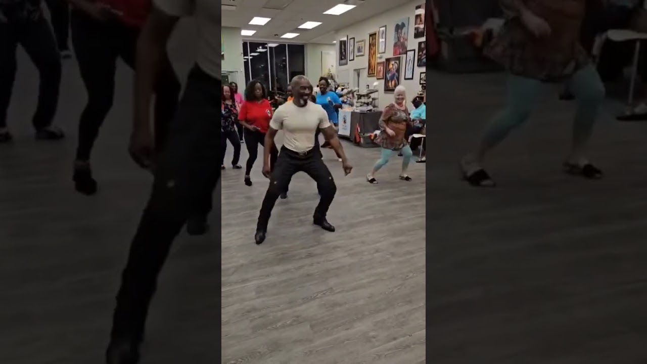 The Rollo shuffle line dance ( by KenneyRollo)