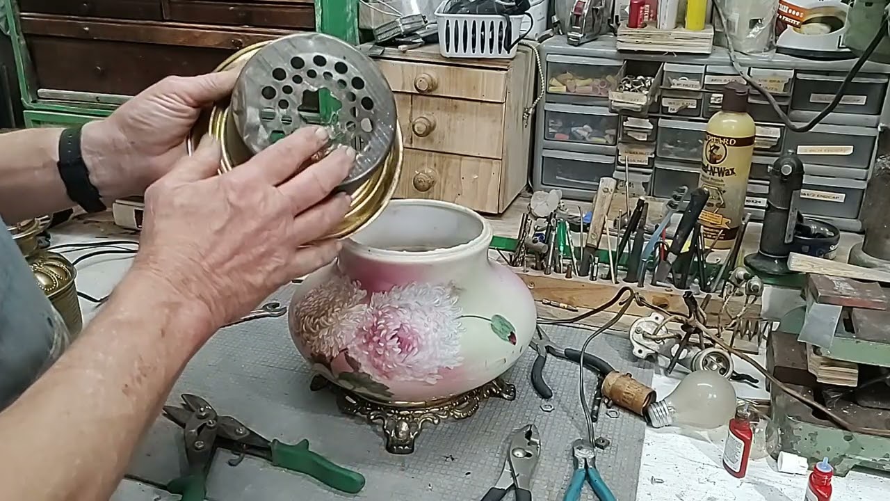 Another Gone With the Wind Lamp But Different in the Secret Underground Laboratory