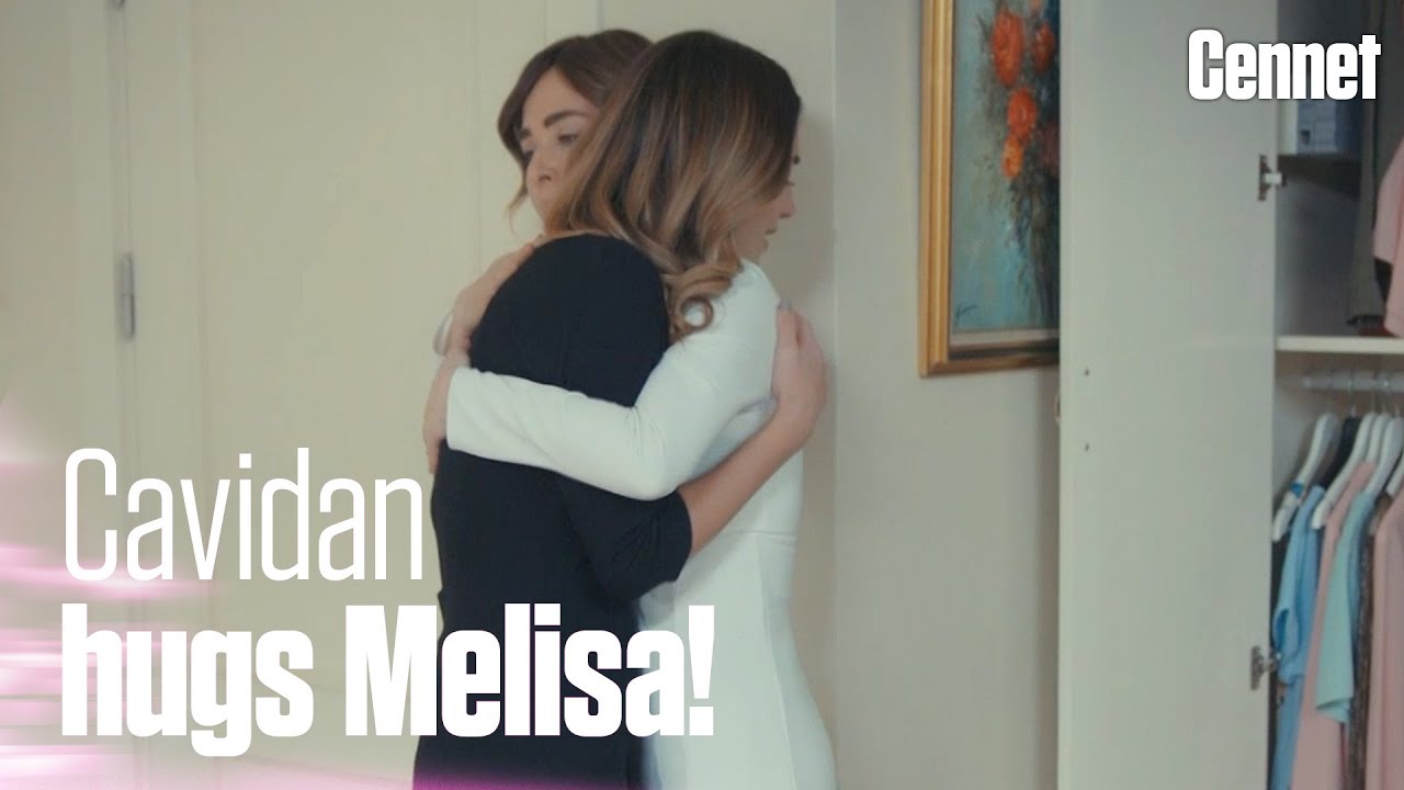An emotional hug between a daughter and a mother! ❤ - Cennet | Short Scenes