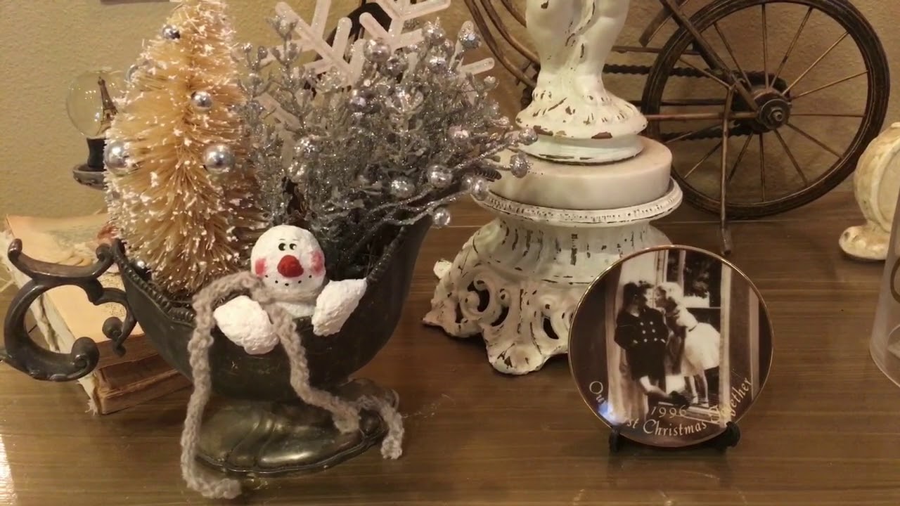 Christmas “2017” living room & kitchen/dining room home tour