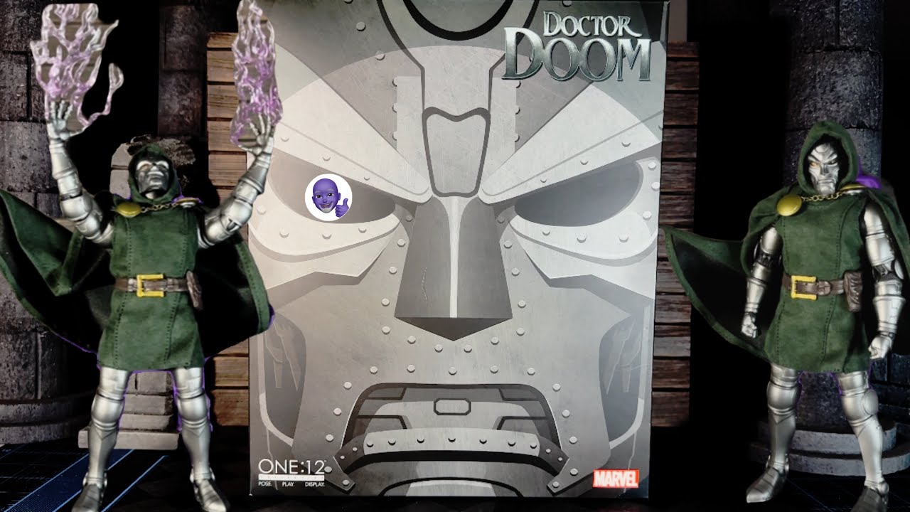 Mezco Toyz DOCTOR DOOM Marvel Action Figure Review
