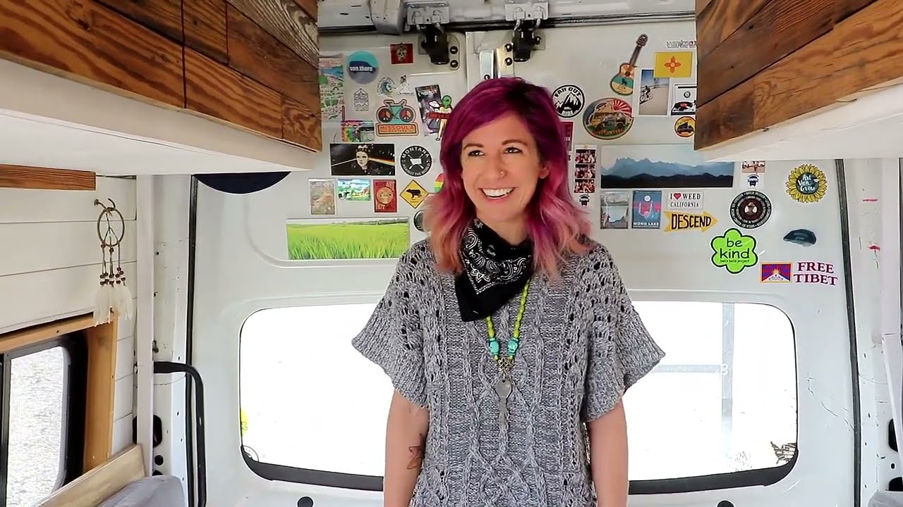 Van Tour of Solo Woman Living in a Nissan Van