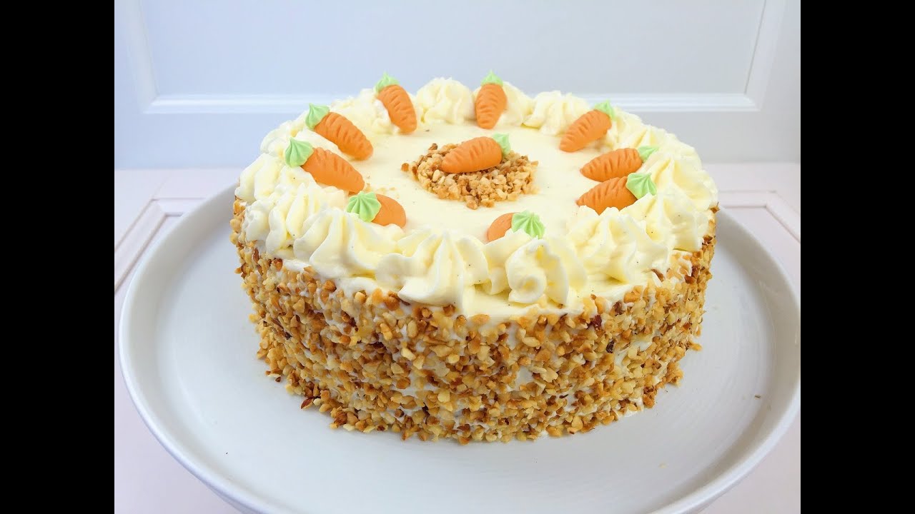 Rüblikuchen - Carrot Cake mit Frischkäse Frosting / Cream Cheese Frosting