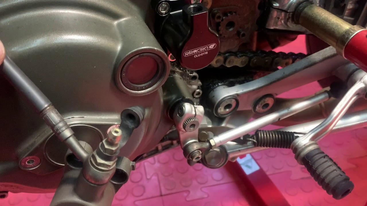 Ducati Monster 900 - Oberon Clutch Slave Fitting