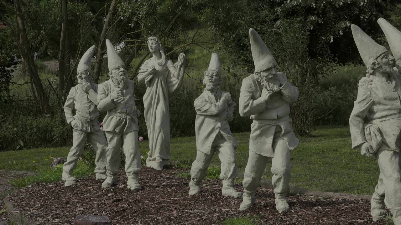 grafodesign Trendelburg zeigt:  Margaretha und Schneewittchen  -  2 Seiten einer Geschichte