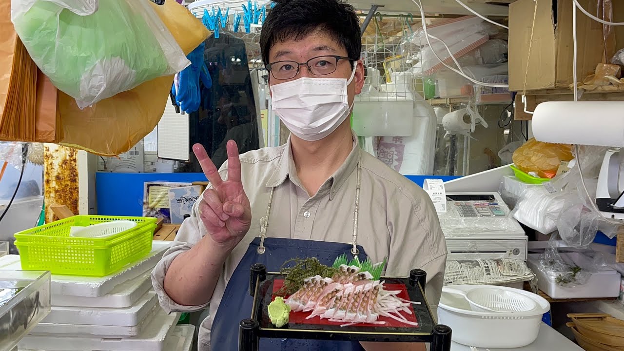 Rainbow fish sashimi in Japanese seafood market#sashimi #rainbowfish#japanesefish#fishcutting#fish