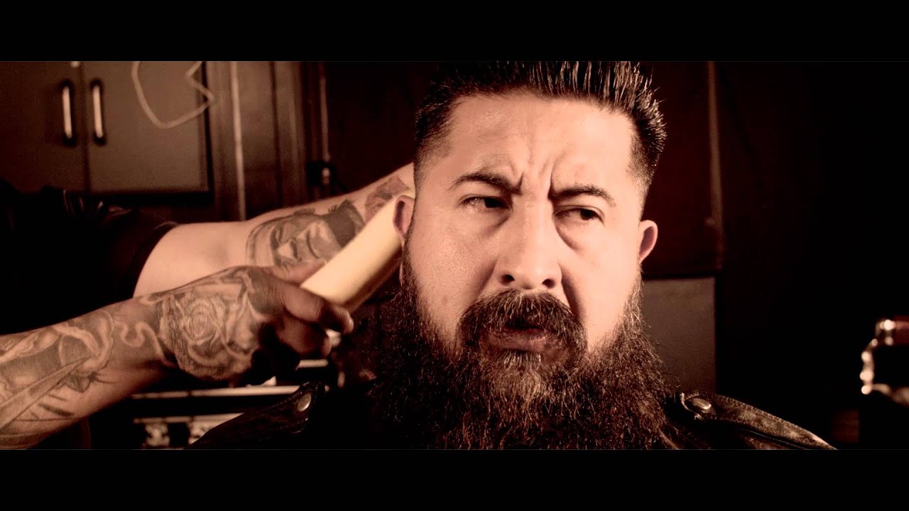8 Kalacas - Peel The Banana Music Video
