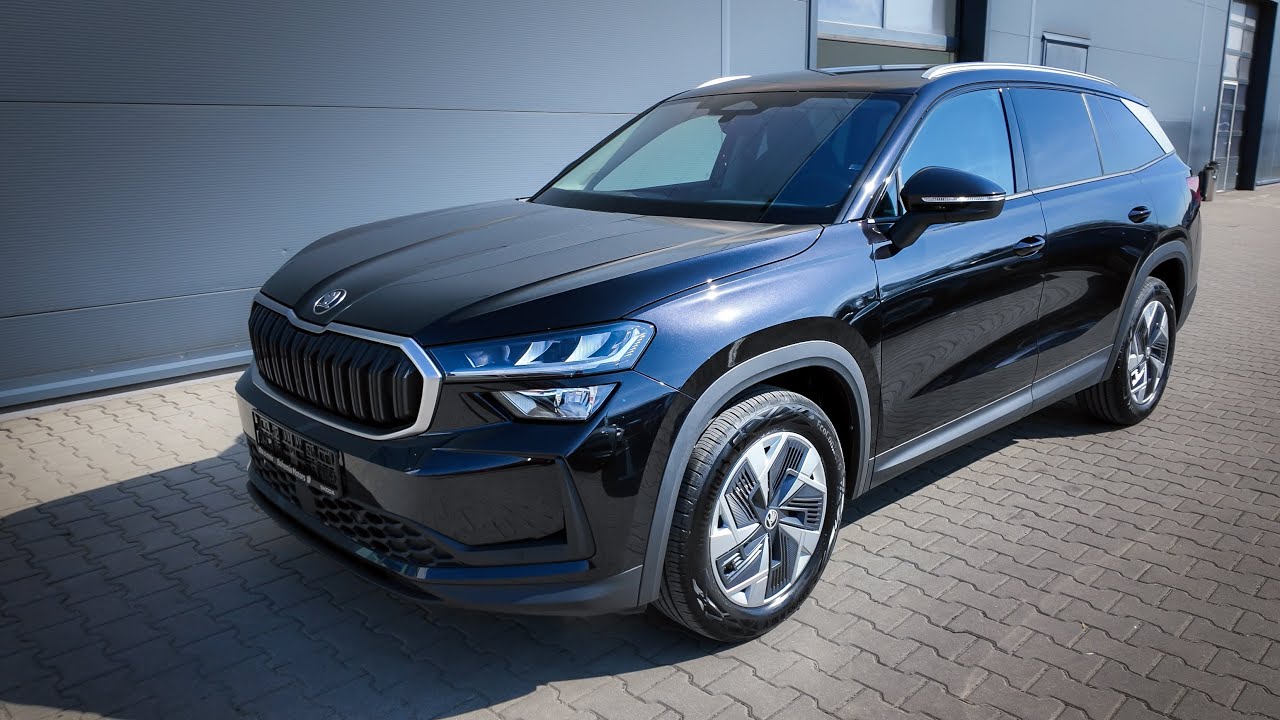 2025 Skoda Kodiaq Selection 150 KM / Czerń Ebony Metalizowany / Design Selection Loft