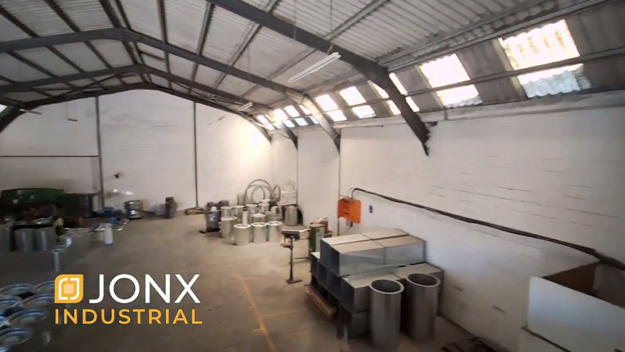 Warehouse in a park TO LET in Montague Gardens