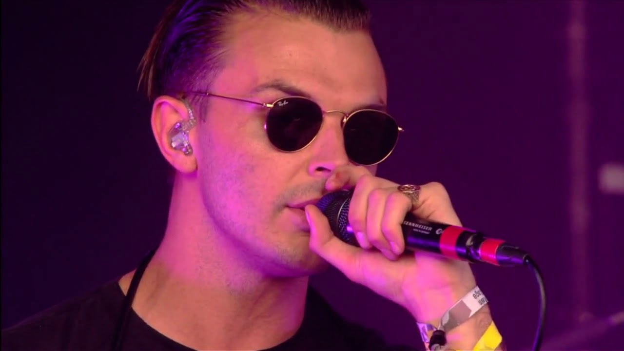 Hurts   Sandman   2013