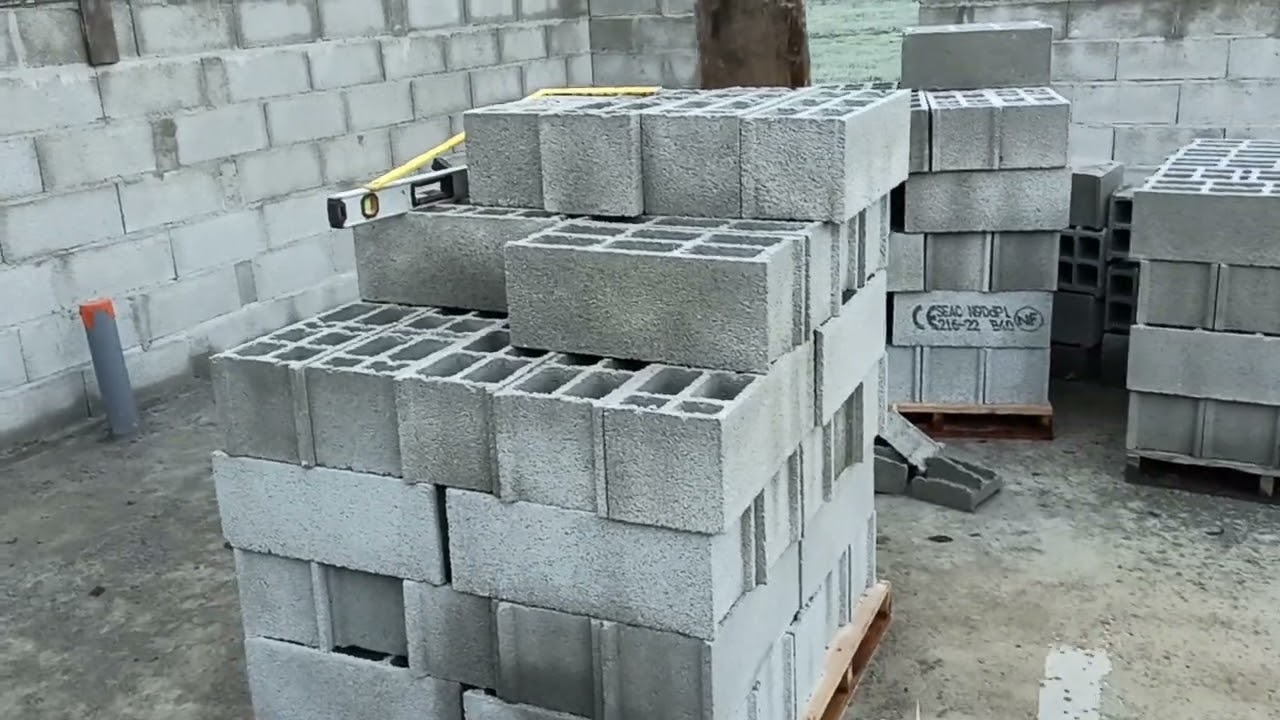 Faut-il construire sa maison avec des Briques ou avec des Parpaings ?
