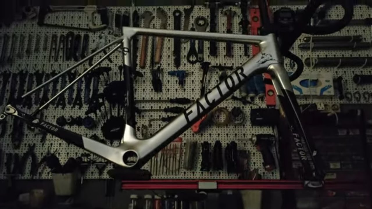 Factor O2 Romain Bardet Build