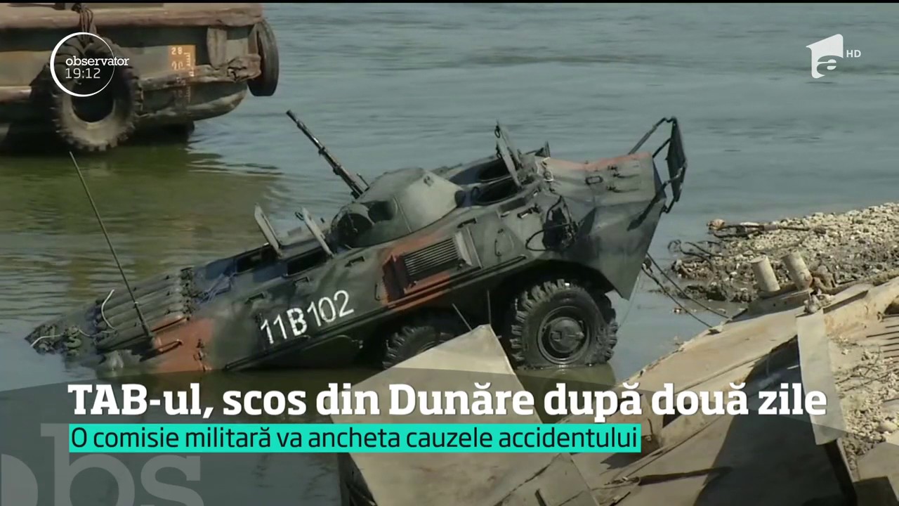 TAB-ul scufundat în urmă cu două zile în apele Dunării, scos la suprafaţă tot de Armata Română