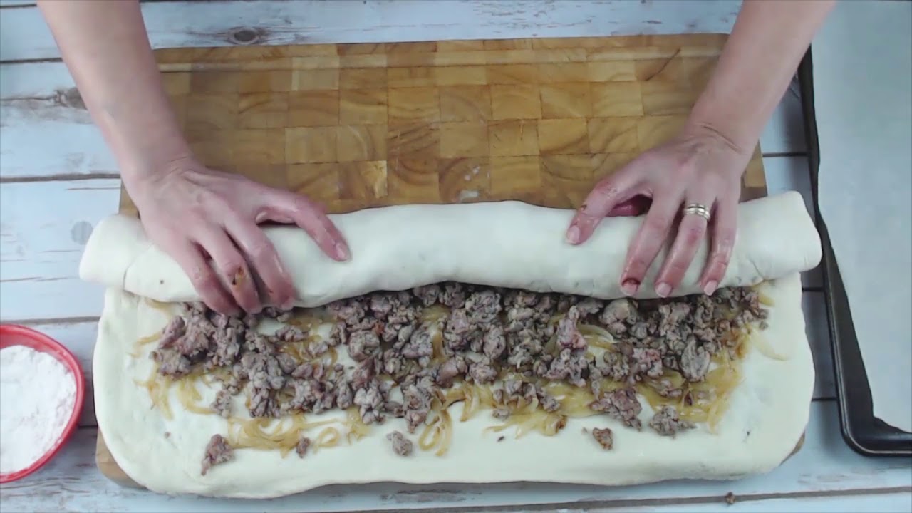 Sicilian Sausage Bread (Bignolati)