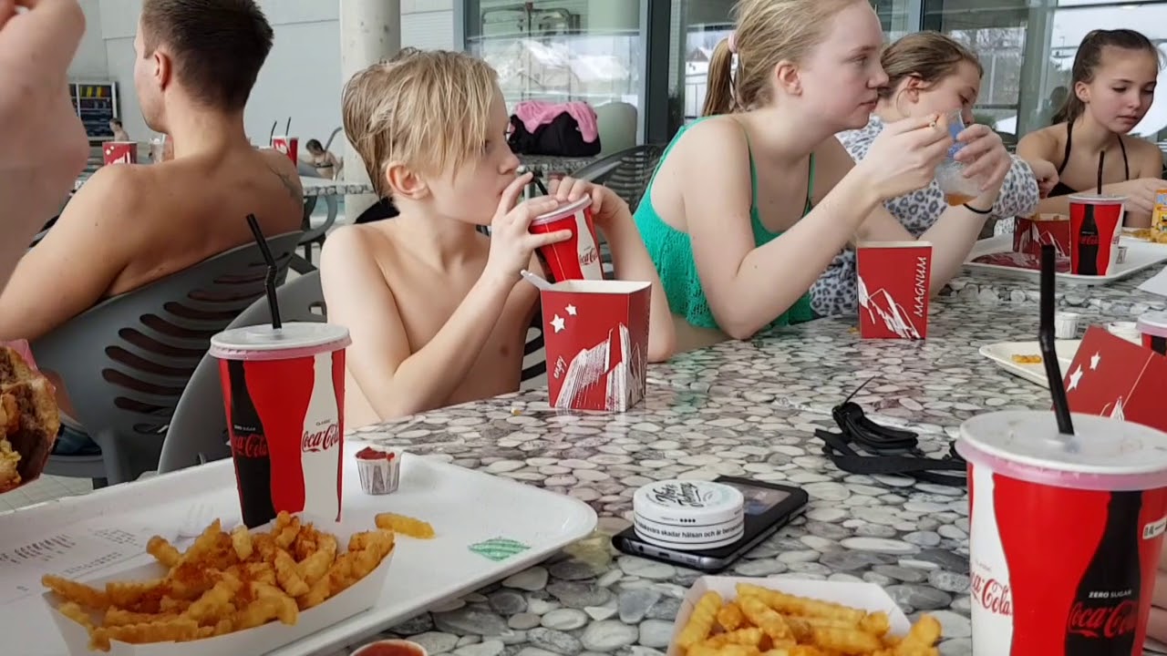 En fartsfylt dag på Østfoldbadet