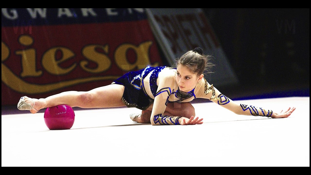 Simona Peycheva | Ball 2002/2003 (Exact Cut)